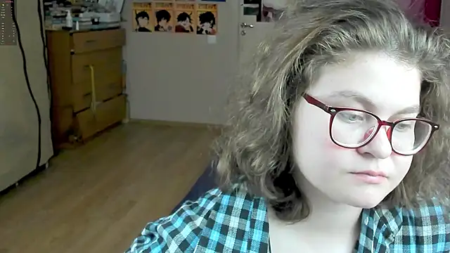 Snapshot of Sashy_Way chatting on October 25, 2025, 9:20 pm Sashy Way online show from October 25, 2025, 9:20 pm