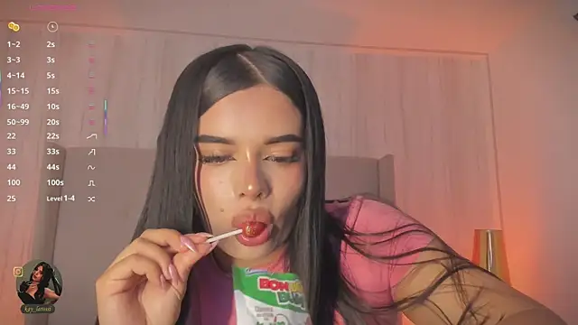 kaylarossi online show from April 21, 2026, 7:17 pm