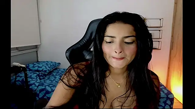 Yues050600 online show from May 22, 2026, 1:13 am