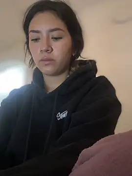 Snapshot of Mila_Morgan chatting on February 4, 2025, 4:18 pm Mila Morgan online show from February 4, 2025, 4:18 pm