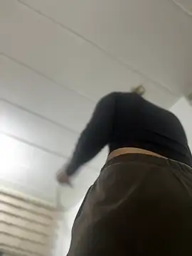 Snapshot of Mila_Morgan chatting on February 16, 2025, 12:08 am Mila Morgan online show from February 16, 2025, 12:08 am