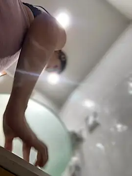 Snapshot of Mila_Morgan chatting on February 20, 2025, 6:46 pm Mila Morgan online show from February 20, 2025, 6:46 pm