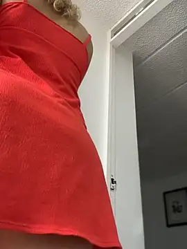 Snapshot of Mila_Morgan chatting on March 5, 2025, 4:57 pm Mila Morgan online show from March 5, 2025, 4:57 pm