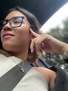 Snapshot of Mila_Morgan chatting on March 17, 2025, 6:32 pm Mila Morgan online show from March 17, 2025, 6:32 pm