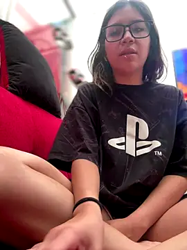 Snapshot of Mila_Morgan chatting on October 23, 2025, 3:22 pm Mila Morgan online show from October 23, 2025, 3:22 pm