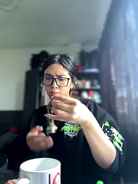 Snapshot of Mila_Morgan chatting on November 28, 2025, 2:53 pm Mila Morgan online show from November 28, 2025, 2:53 pm