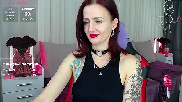 Snapshot of ElisaJane chatting on December 5, 2024, 2:31 am ElisaJane online show from December 5, 2024, 2:31 am