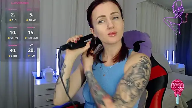 Snapshot of ElisaJane chatting on January 10, 2025, 8:26 pm ElisaJane online show from January 10, 2025, 8:26 pm