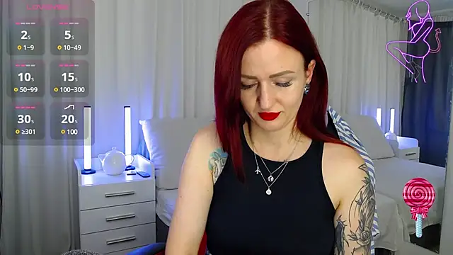 Snapshot of ElisaJane chatting on February 20, 2025, 10:15 pm ElisaJane online show from February 20, 2025, 10:15 pm