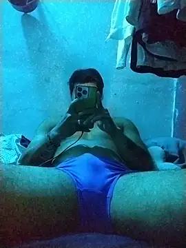 Woofer dick online show from November 27, 2025, 5:31 am