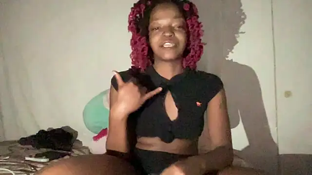 Snapshot of minimama69 chatting on November 23, 2025, 9:53 am minimama69 online show from November 23, 2025, 9:53 am