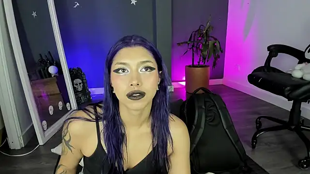 Raven Witch  online show from July 24, 2026, 5:44 pm