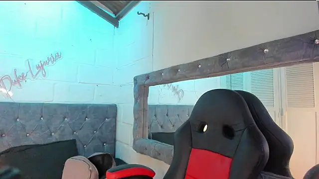 sarajhonson dl online show from February 12, 2026, 5:19 pm