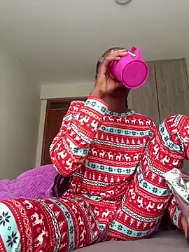 Fanclubbbbb online show from February 28, 2026, 7:31 am