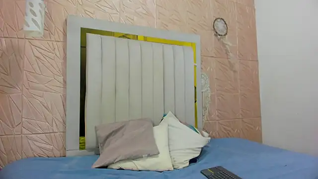 Snapshot of Ammy_Connor1 chatting on November 11, 2025, 8:31 pm Ammy Connor1 online show from November 11, 2025, 8:31 pm