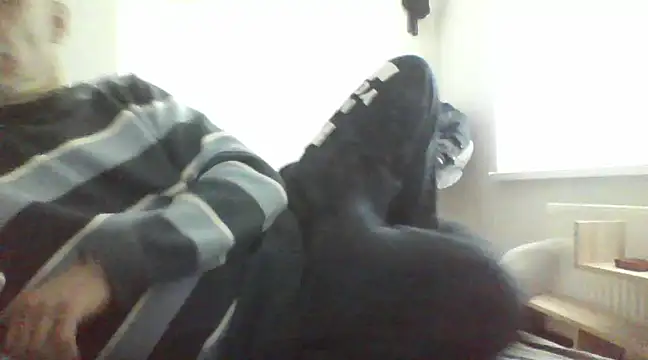 Snapshot of Franc113 chatting on February 22, 2025, 11:24 am Franc113 online show from February 22, 2025, 11:24 am