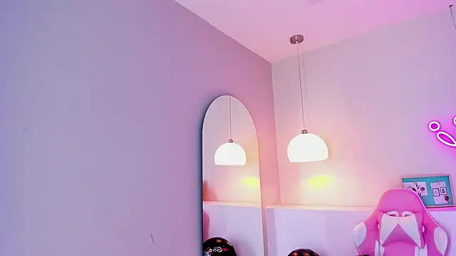 violeth hill online show from February 24, 2025, 6:58 pm