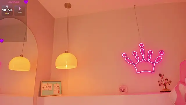 violeth hill online show from October 14, 2025, 7:47 pm