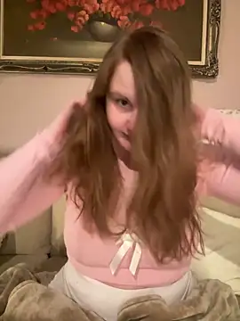 Snapshot of GingerSnap33 chatting on February 7, 2025, 3:45 am GingerSnap33 online show from February 7, 2025, 3:45 am