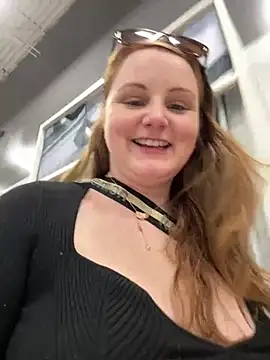 Snapshot of GingerSnap33 chatting on March 2, 2025, 8:18 pm GingerSnap33 online show from March 2, 2025, 8:18 pm