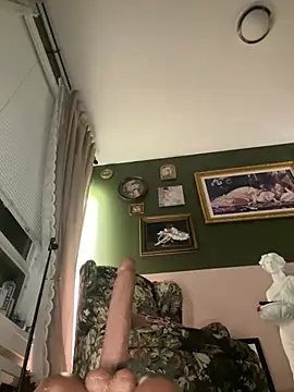 Snapshot of GingerSnap33 chatting on March 22, 2025, 5:17 am GingerSnap33 online show from March 22, 2025, 5:17 am