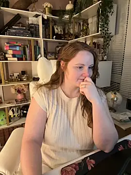 Snapshot of GingerSnap33 chatting on November 1, 2025, 1:29 am GingerSnap33 online show from November 1, 2025, 1:29 am