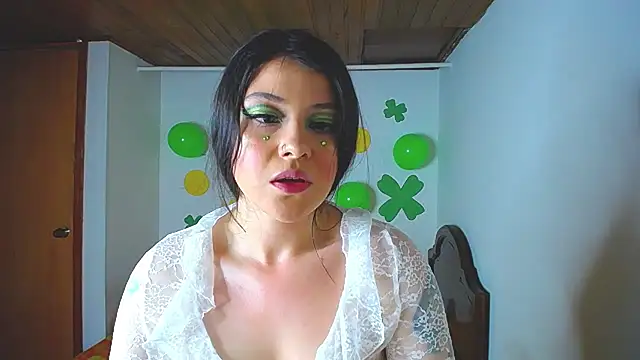 Snapshot of juli05star20 chatting on March 18, 2025, 6:48 pm juli05star20 online show from March 18, 2025, 6:48 pm