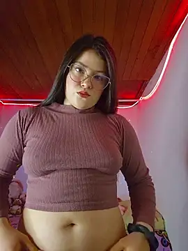 juli05star20 online show from June 7, 2026, 7:28 pm