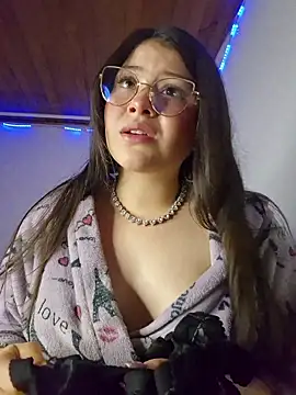 juli05star20 online show from June 30, 2026, 2:01 am