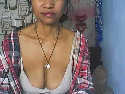 nene belle online show from April 5, 2026, 7:49 am