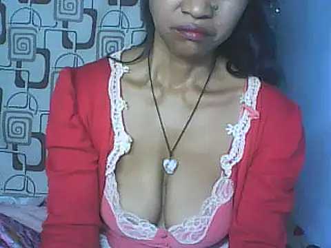 Snapshot of nene_belle chatting on May 6, 2026, 5:03 am nene belle online show from May 6, 2026, 5:03 am