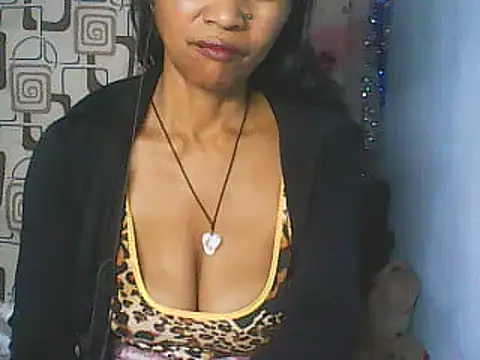 Snapshot of nene_belle chatting on June 1, 2026, 5:36 pm nene belle online show from June 1, 2026, 5:36 pm