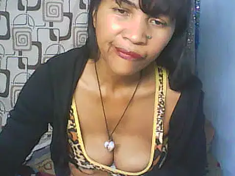 Snapshot of nene_belle chatting on June 2, 2026, 5:42 am nene belle online show from June 2, 2026, 5:42 am