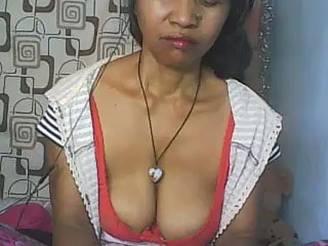 Snapshot of nene_belle chatting on June 5, 2026, 7:36 am nene belle online show from June 5, 2026, 7:36 am