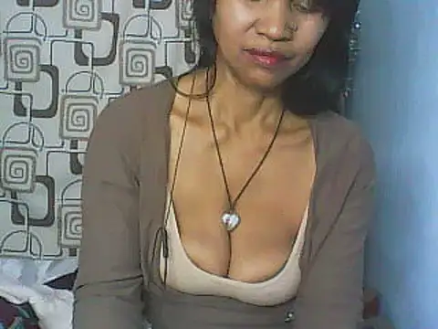 Snapshot of nene_belle chatting on July 14, 2026, 5:34 am nene belle online show from July 14, 2026, 5:34 am