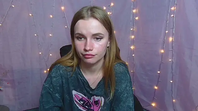 Snapshot of MargaritaKiss chatting on May 13, 2026, 7:55 pm MargaritaKiss online show from May 13, 2026, 7:55 pm