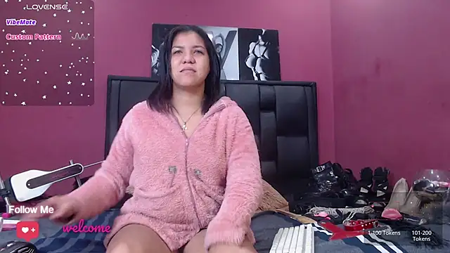 Snapshot of Karly_Grey_s chatting on July 8, 2026, 4:11 pm Karly Grey s online show from July 8, 2026, 4:11 pm