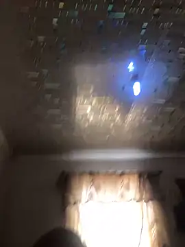 MixedItem online show from October 28, 2025, 6:43 pm