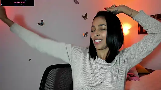 Snapshot of Mila-yang chatting on October 4, 2025, 3:59 am Mila-yang online show from October 4, 2025, 3:59 am