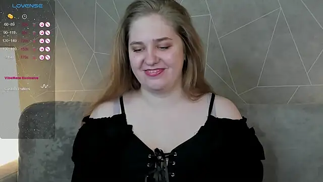 Snapshot of Megan_Violer chatting on January 27, 2025, 3:39 pm Megan Violer online show from January 27, 2025, 3:39 pm