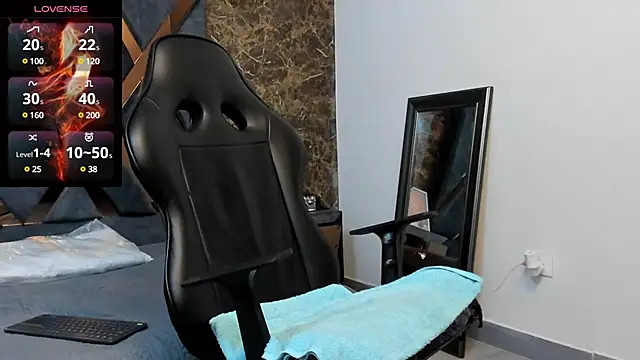 Snapshot of CodyWalkerR chatting on February 18, 2025, 5:21 pm CodyWalkerR online show from February 18, 2025, 5:21 pm