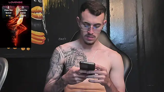 Snapshot of CodyWalkerR chatting on September 10, 2025, 5:24 pm CodyWalkerR online show from September 10, 2025, 5:24 pm