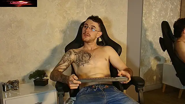 CodyWalkerR online show from June 11, 2026, 12:32 am