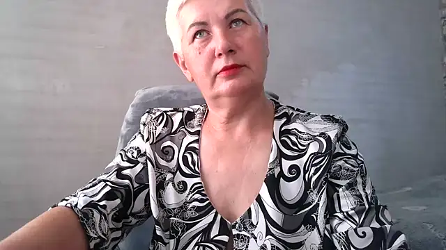 NicoleOlla online show from September 26, 2025, 1:53 am