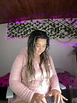 Snapshot of Pucaa_ chatting on July 12, 2026, 12:45 am Pucaa online show from July 12, 2026, 12:45 am