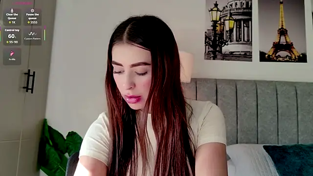 Snapshot of caralella chatting on May 15, 2026, 9:11 pm caralella online show from May 15, 2026, 9:11 pm