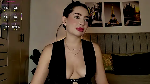 Snapshot of caralella chatting on June 12, 2026, 10:08 pm caralella online show from June 12, 2026, 10:08 pm