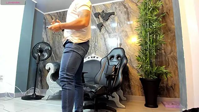 Liam Kleiin online show from February 13, 2025, 11:28 am