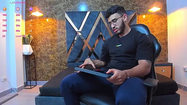 Liam Kleiin online show from September 12, 2025, 11:21 am