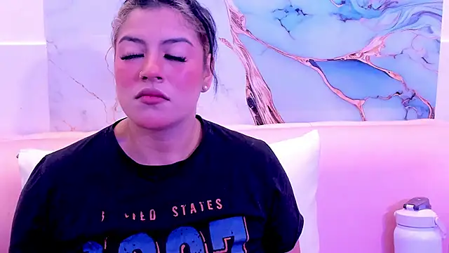 taylor cupper online show from October 23, 2025, 3:28 am